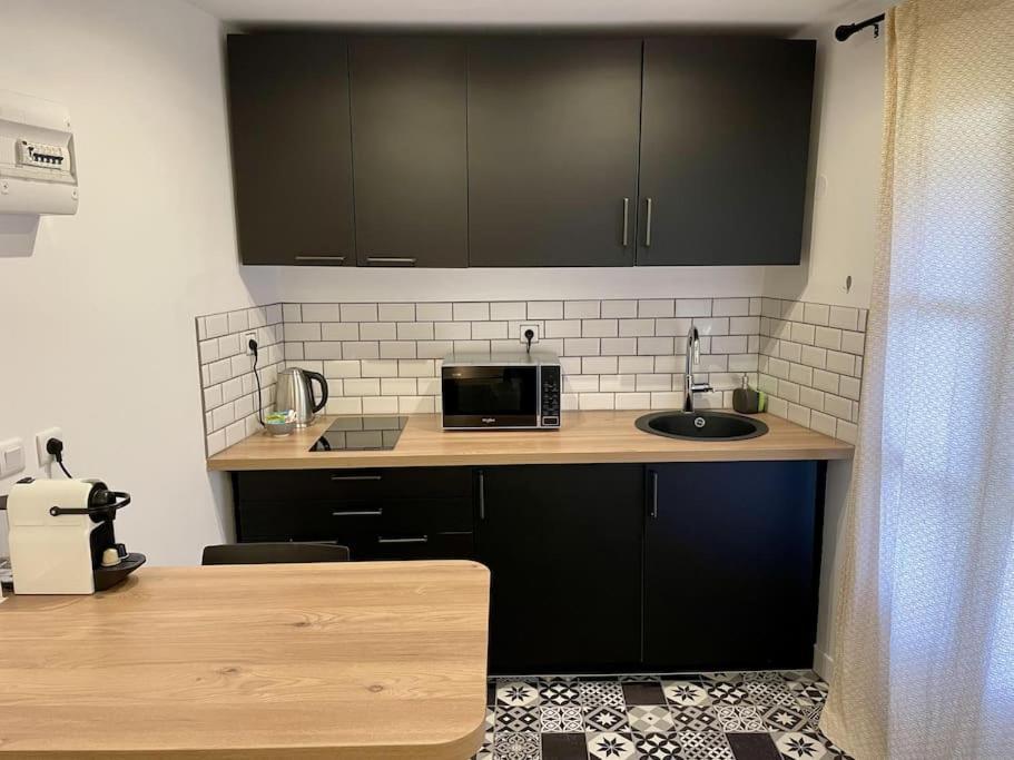 Le Moulin 2 - Appartement Arenes Romaines- Beziers Gare - Wifi- Tv Connecte Εξωτερικό φωτογραφία
